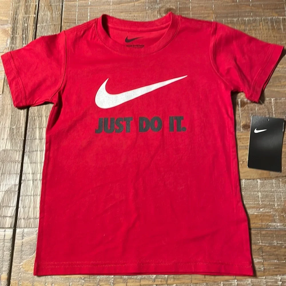 Boys Nike t-shirt
